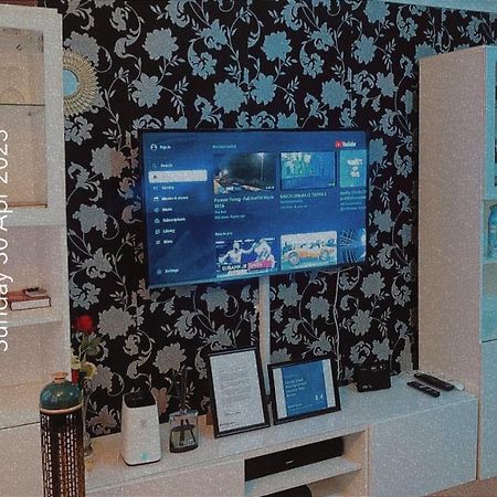 Lovely 2 Bed Flat/Apt In East London- Nice Estate. Дагенем Экстерьер фото